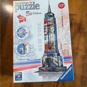 Ravensburger 3D Puzzle Empire State Building Flag Edition